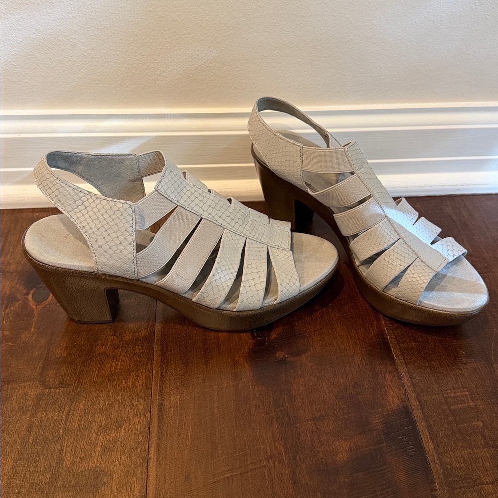 Munro Cookie Slingback Chunky Platform Sandals - image 12